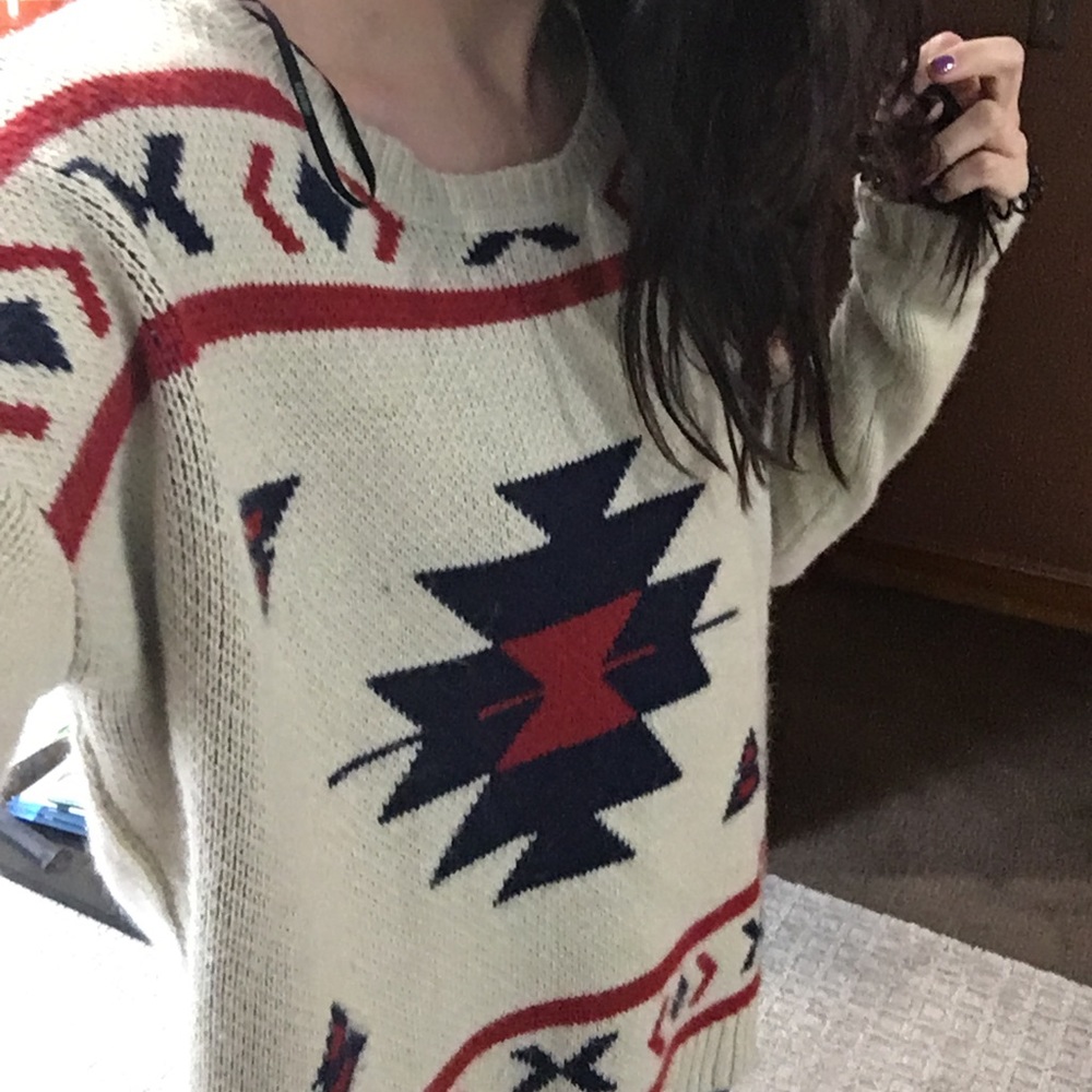 Aztec sweater - Picture 2 of 2